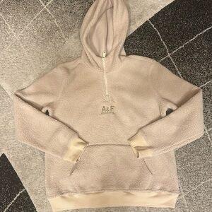 ABERCROMBIE BEIGE HOODIE WITH A QUARTER ZIP 13/14Y
